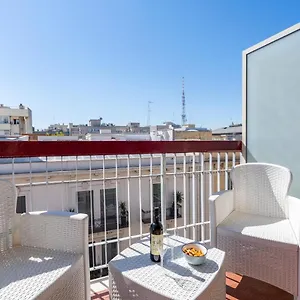  Apartament & Elegant Loft - With Balcony