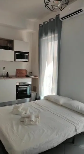 Apartament Casa Ragu' - Bari Centro 0*,